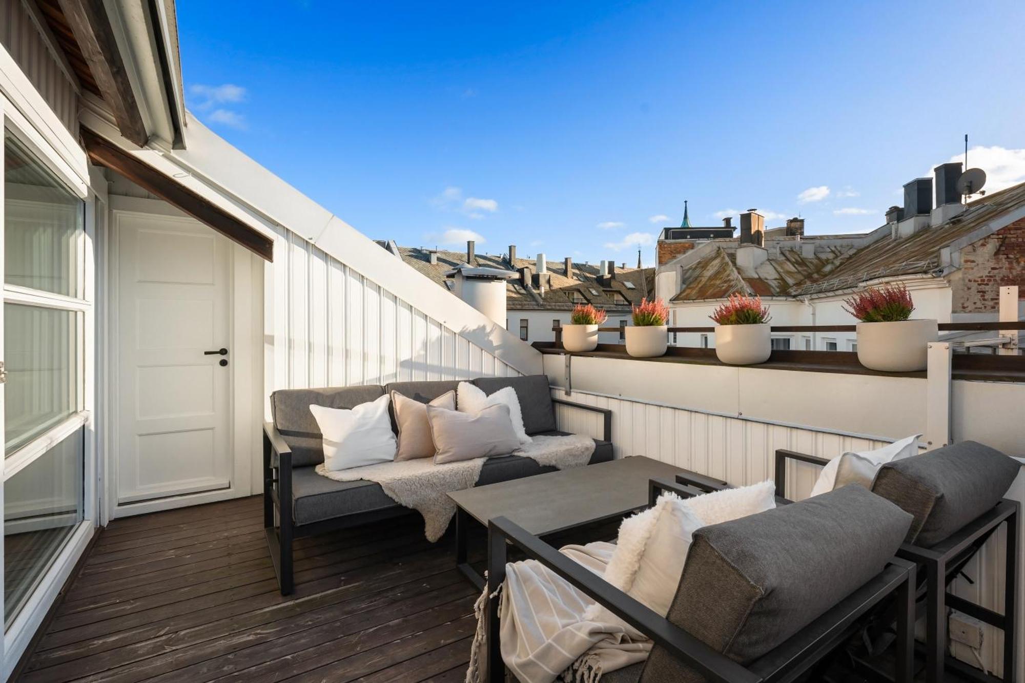 Large Penthouse With Roof Terrace Oslo
